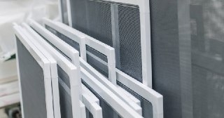 Москитные сетки на пластиковые окна Норильск купить по цене от 922 руб.
